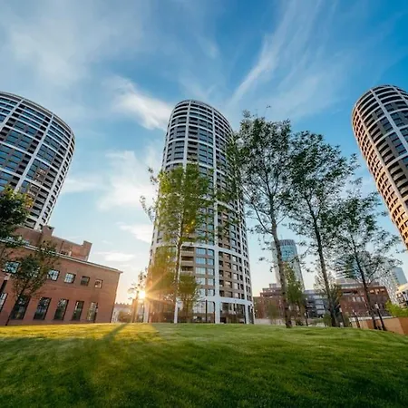 Apartment Luxury Flat In Sky Park, Castle View, Free Parking Bratislava