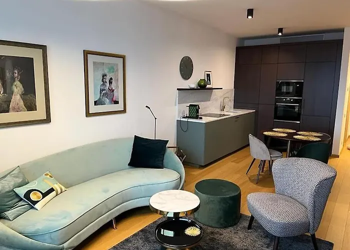 Apartment Luxury Flat In Sky Park, Castle View, Free Parking