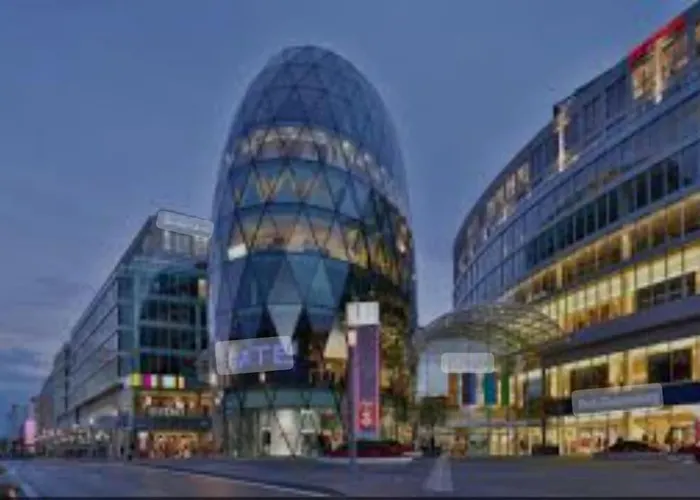 Luxury Flat In Sky Park, Castle View, Free Parking Apartment