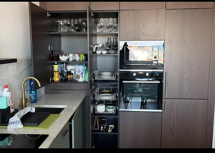 Luxury Flat In Sky Park, Castle View, Free Parking