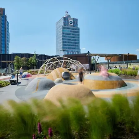 Luxury Flat In Sky Park, Castle View, Free Parking Братислава