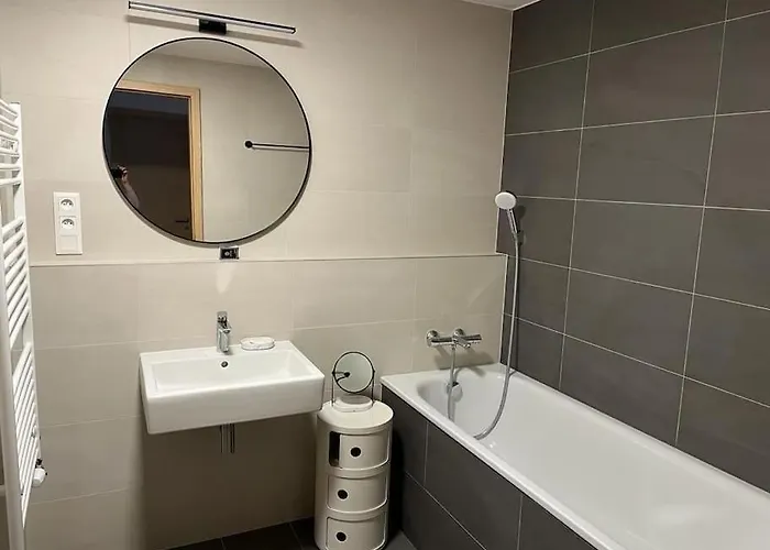 Luxury Flat In Sky Park, Castle View, Free Parking Apartmán Bratislava