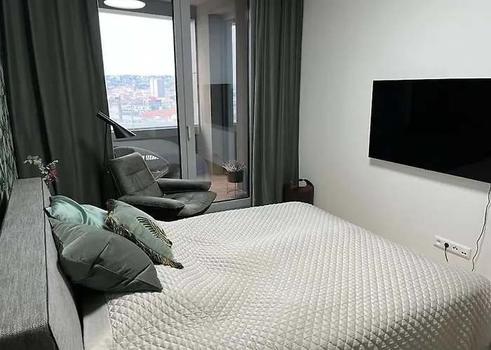 Luxury Flat In Sky Park, Castle View, Free Parking Bratislava